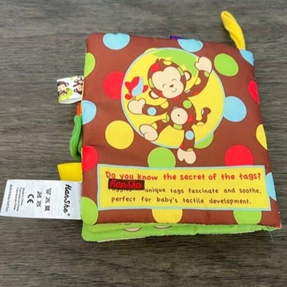 Dazzle Dots Soft Baby Book with Sensory Tags - Picture 3 of 4